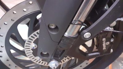 Bajaj Dominar 400 In Russia Front Disc And Abs Sen