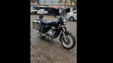 Customised Jawa Forty Two Right Front Quarter