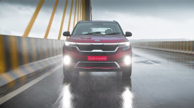 Kia Seltos Action Image Front View