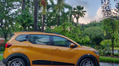 Renault Triber Test Drive Review Images Side Profi