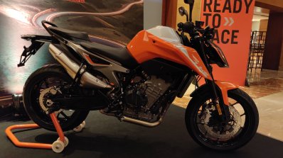 Ktm 790 Duke Profile Close View