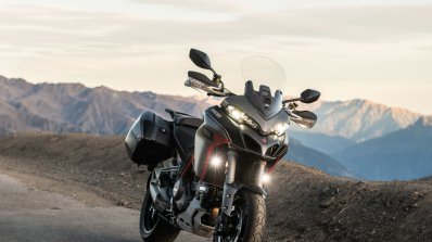 Ducati Multistrada 1260 S Grand Tour Outdoor Shots