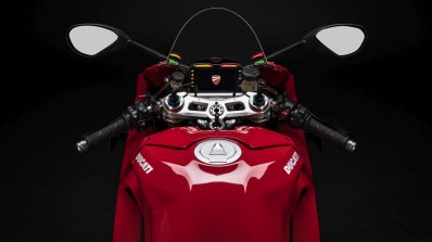2020 Ducati Panigale V4 S Detail Shots Cockpit And