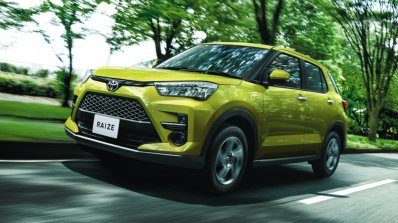 Toyota Raize Exterior Front Quarters