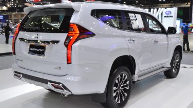 Mitsubishi Pajero Exteriors Rear Quarters 2019 Tha