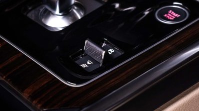 Indian Spec 2020 Jaguar Xe Facelift Floor Console