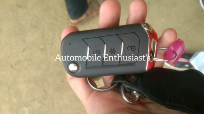2020 Mahindra Thar Key Fob Back Spy Shot