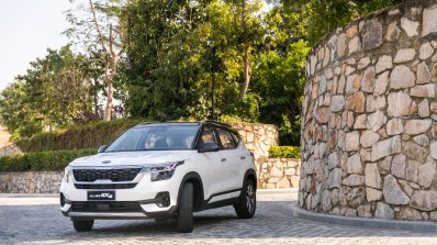 2020 Kia Kx3 Kia Seltos Front Three Quarters Left