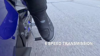 Bs Vi Yamaha Yzf R15 Promotional Video Gear Lever