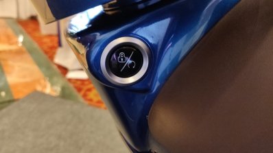 Bajaj Chetak Premium Blue Keyless Ignition