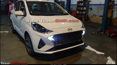 Hyundai Aura Exterior Static Front Quarters 2