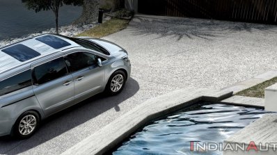 Indian Spec Kia Carnival Exterior