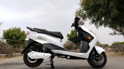 Battre Loev E Scooter White Right Side