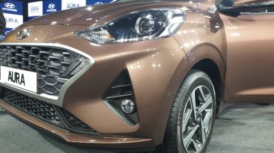 2020 Hyundai Aura Exterior Static Front Quarters 1