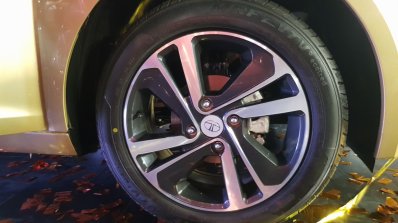 Tata Altroz Alloys Wheels