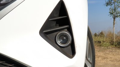 Hyundai Aura Review Images Foglamps