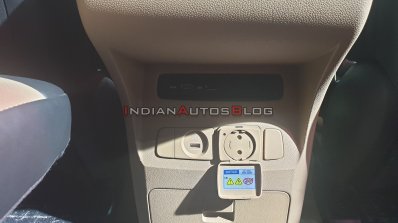 Kia Carnival Hi Limousine 17