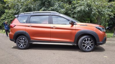 Suzuki Xl7 Right Side