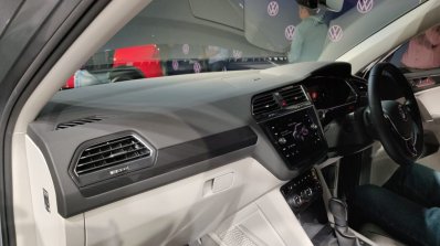 Vw Tiguan Allspace Dashboard Side View