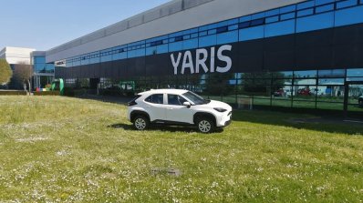 White Toyota Yaris Cross Exterior