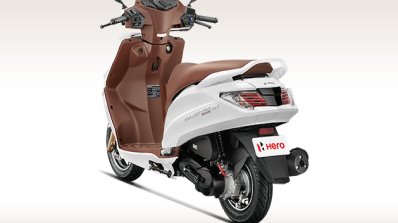 Bs6 Hero Maestro Edge 125 Rear Three Quarter Lt