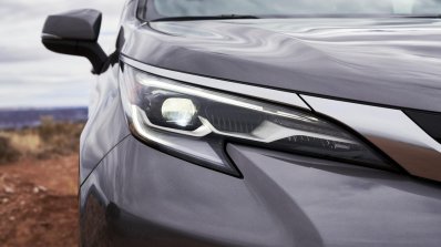 2021 Toyota Sienna Platinum Headlamp
