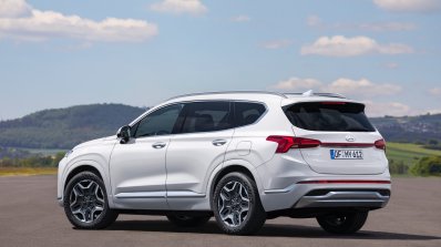 2021 Hyundai Santa Fe Facelift Rear Quarters Left