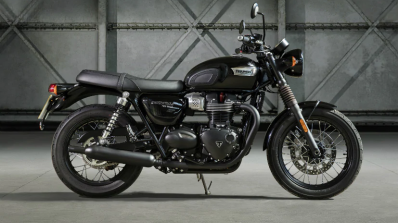 Triumph Bonneville T100 Black Rhs