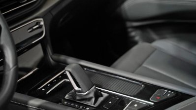 Baojun Rs 7 Floor Console