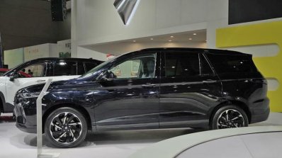 Baojun Rs 7 Side Profile