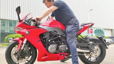 Qj Srg 600 Spy Shot Lhs