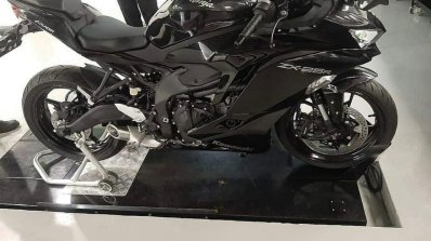 Kawasaki Ninja Zx 25r Black Rhs