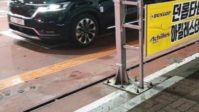 2021 Kia Carnival Spotted In Flesh Front View