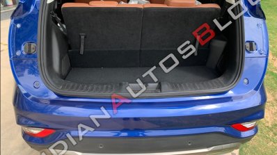 Mg Hector Plus Interior Boot Space