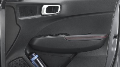 Hyundai Venue Imt Door