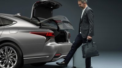 Lexus Ls Updated With Upgraded Styling And New Tec