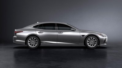 Lexus Ls Updated With Upgraded Styling And New Tec