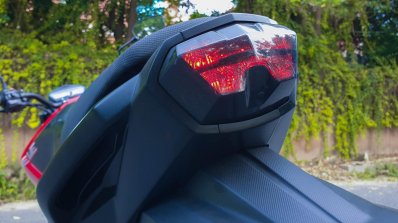 hero xtreme tail light