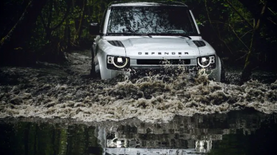 2020 Land Rover Defender In Water