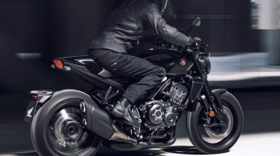 2021 Honda Cb1000r Black Edition In Action