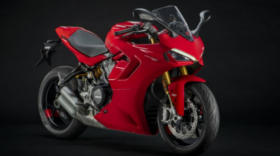 2021 Ducati Supersport 950 Front Right