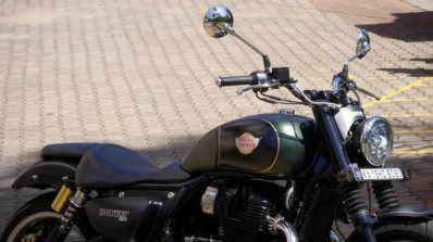 Custom Royal Enfield Interceptor 650 Front Right