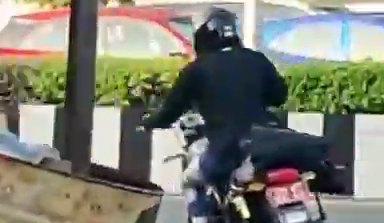 Royal Enfield Interceptor 350 Spy Shot Corner