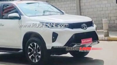 Toyota Fortuner Legender Spied 4