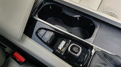 2020 Volvo S60 Centre Console 2