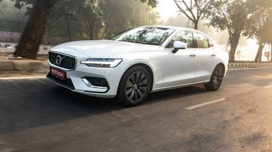 2020 Volvo S60 Front 3 Quarters Action 1