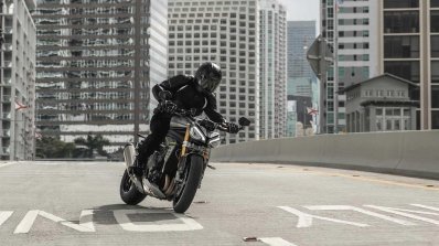 2021 Triumph Speed Triple 1200 Rs Action City Skid
