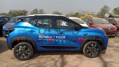 Renault Kiger Blue Side Profile
