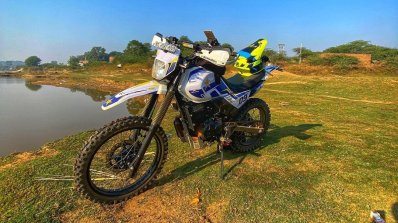 Modified Hero Xpulse 200 Front Left