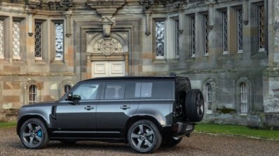 Land Rover Defender V8 Side Profile